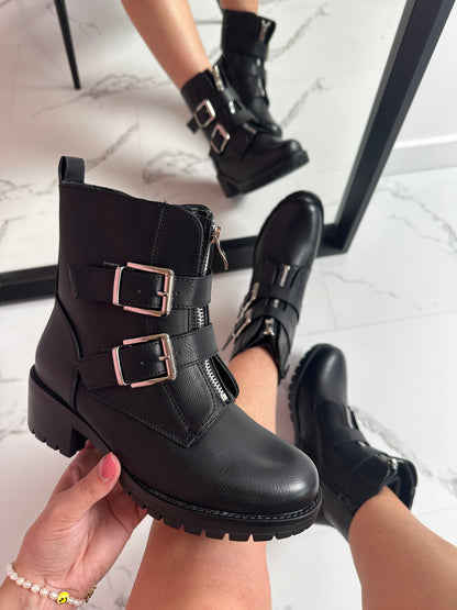 Gesp Black Boots - Sleek, Durable & Versatile