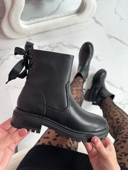 Elegant Black Bow Boots