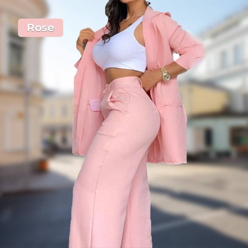 Two-piece women's trendy set: chic blazer and straight-leg pants with pockets, solid color