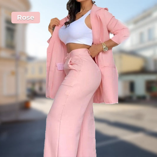 Two-piece women's trendy set: chic blazer and straight-leg pants with pockets, solid color